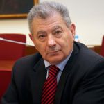 Δίκη για τη δολοφονία Βαλυράκη: «Τραβάει το κοντάρι ο ένας, ακούμπησε στην τέντα πρώτα και μετά τον χτύπησε στο κεφάλι»