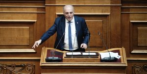 Βελόπουλος: «Εξοντώνετε τους κτηνοτρόφους με σχέδιο»