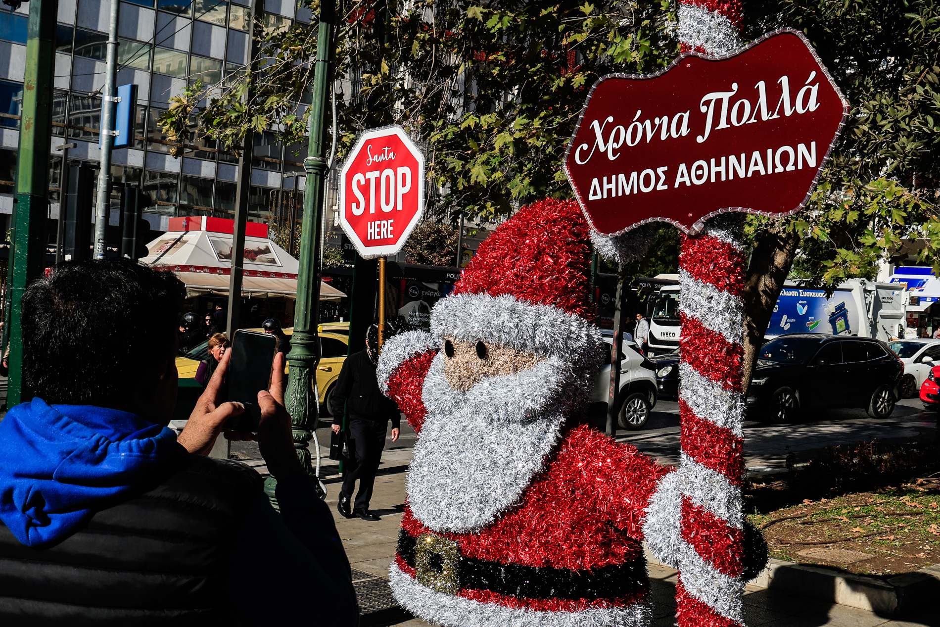 Εορταστικό ωράριο: Κυριακή με ανοιχτά μαγαζιά αλλά κλειστά κρεοπωλεία