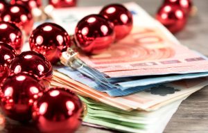 Τι ισχύει για το δώρο Χριστουγέννων στους μισθωτούς του ιδιωτικού τομέα