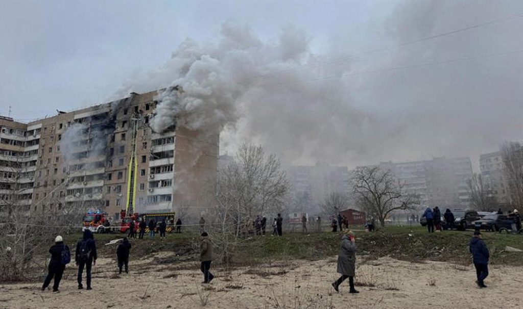 Τουλάχιστον 32 τραυματίες από ρωσικούς βομβαρδισμούς στη Ζαπορίζια