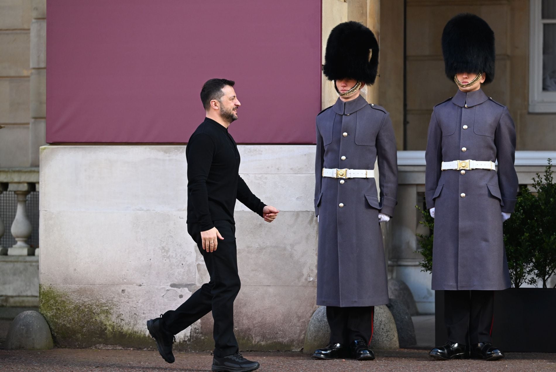 Στις 8 Δεκεμβρίου στο Λονδίνο ο Ζελένσκι για συνομιλίες με το γνωστό παρεάκι