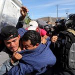 Η κυβέρνηση Τραμπ ανέστειλε τα αιτήματα για μετανάστευση από 19 χώρες