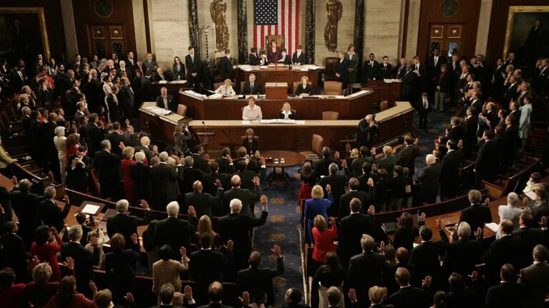 ΗΠΑ: Η Γερουσία «μπλοκάρει» τον περιορισμό των πολεμικών εξουσιών του Τραμπ για τη Βενεζουέλα