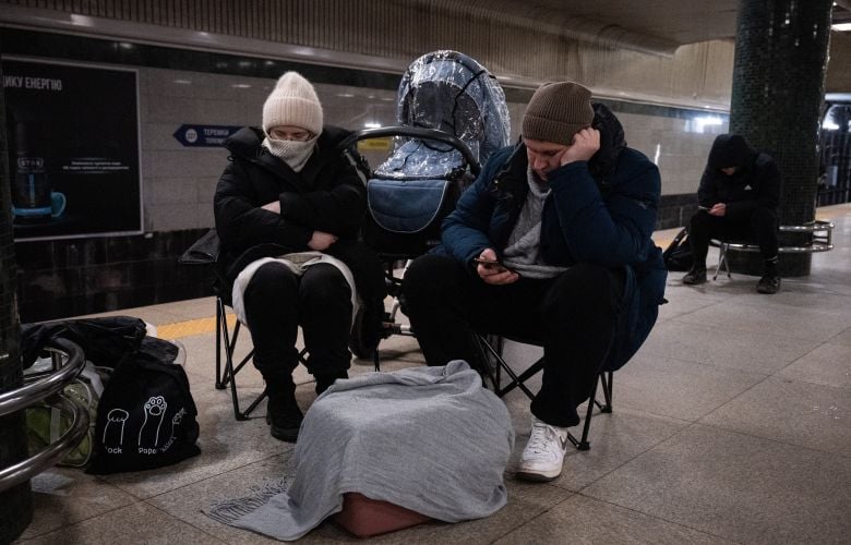 Περίπου 1.700 πολυκατοικίες στο Κίεβο παραμένουν χωρίς θέρμανση μετά από ρωσικό πλήγμα