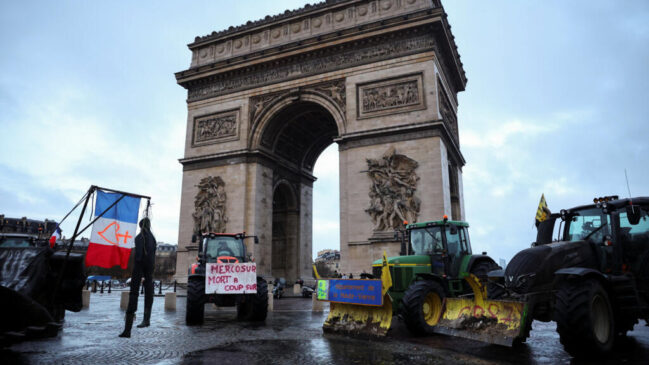 Ο αγώνας των Γάλλων αγροτών και το ελληνικό παράδοξο