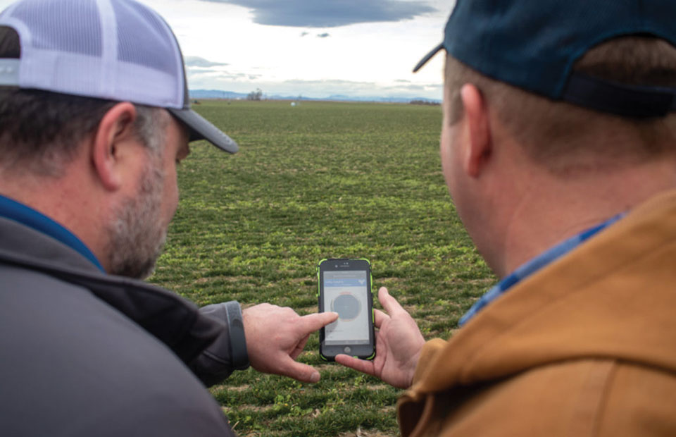 Σε εξέλιξη η επανάσταση της πληροφορίας στο χωράφι με apps για άρδευση & λίπανση - Profi