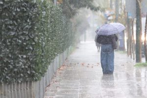 Έκτακτα μέτρα για την προστασία των εργαζομένων και στον ιδιωτικό τομέα λόγω της κακοκαιρίας