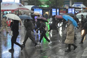 Καιρός: Κρήτη και Μακεδονία σε επιφυλακή - Nέα διαδοχική επιδείνωση - ertnews.gr