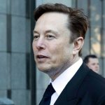 Ο Ίλον Μασκ διεκδικεί «αθέμιτα κέρδη» 134 δισ. δολαρίων από OpenAI και Microsoft