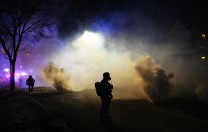 Το Πεντάγωνο θέτει σε ετοιμότητα περίπου 1.500 στρατιώτες για πιθανή ανάπτυξη στη Μινεσότα