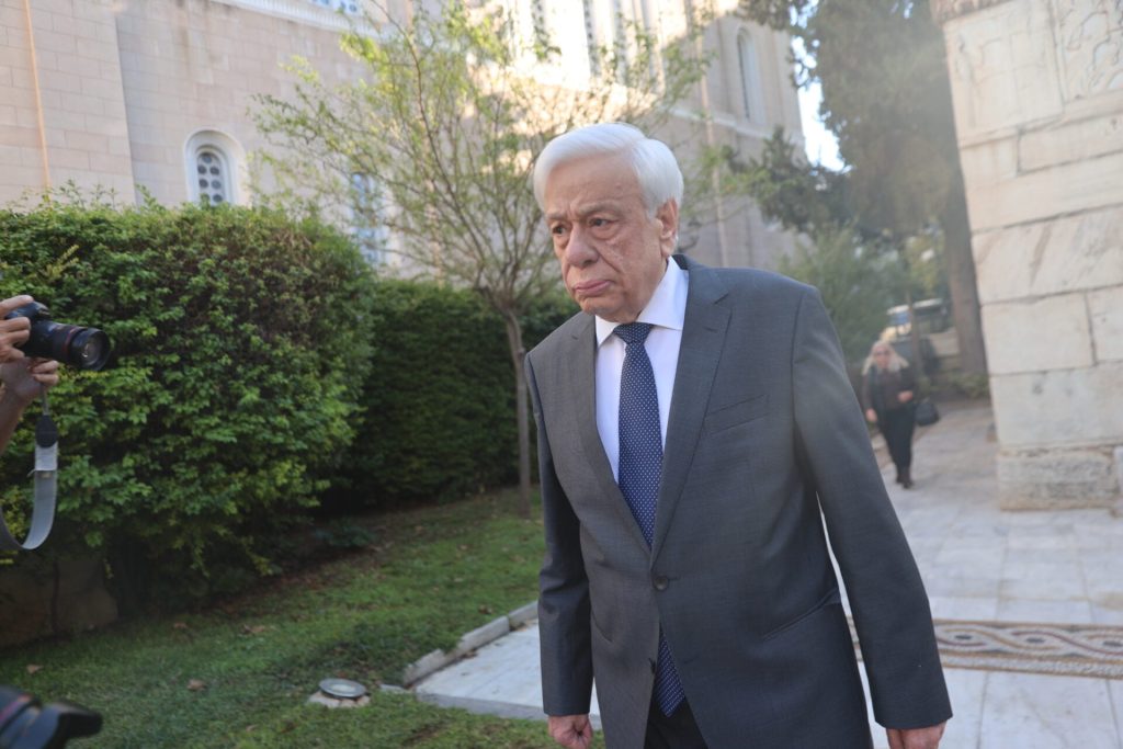 Παυλόπουλος: «Αντίθετη με το Σύνταγμα των ΗΠΑ η ενέργεια Τραμπ»