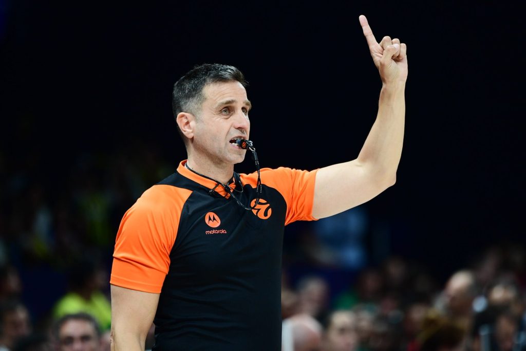 Αυτοί είναι οι διαιτητές του ντέρμπι Παναθηναϊκού - Ολυμπιακού στην Euroleague