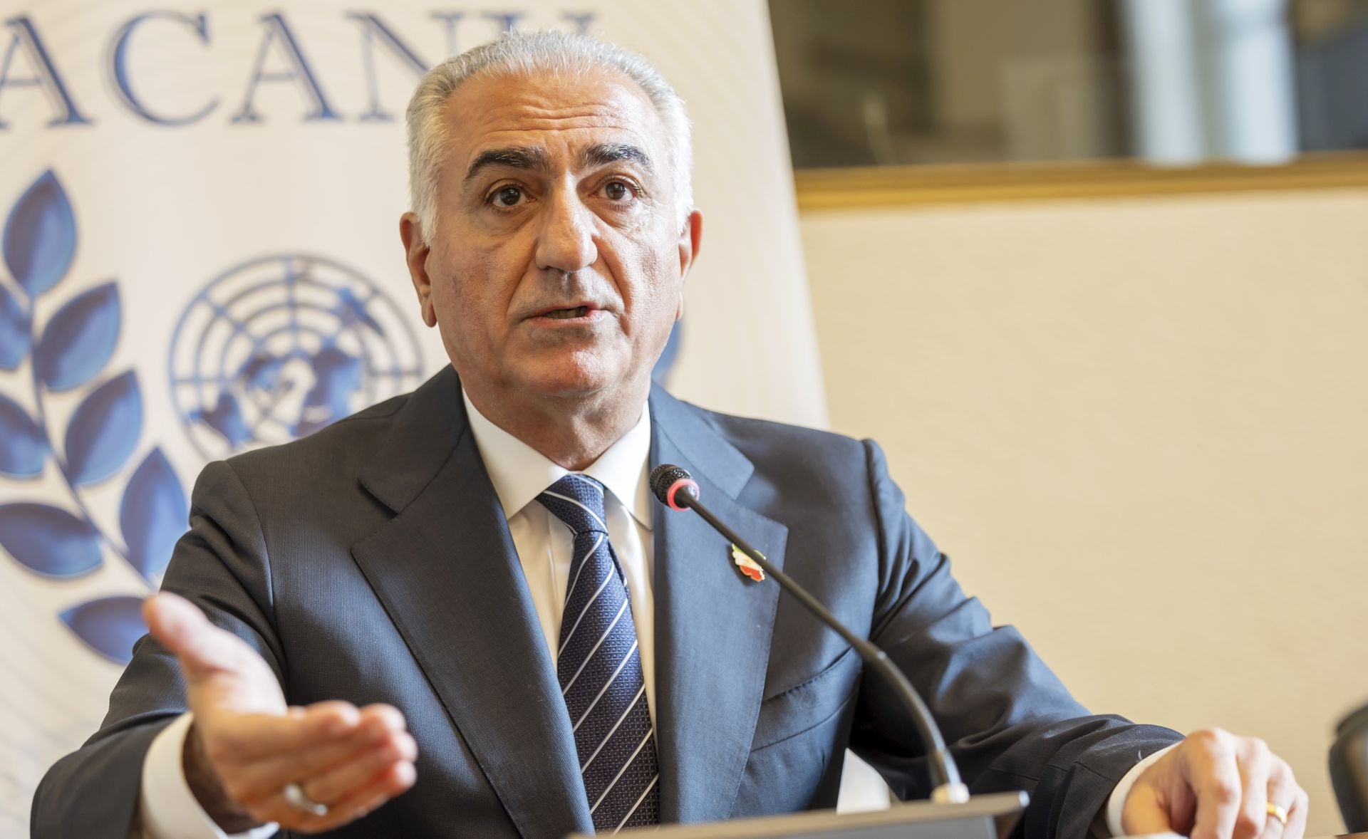 Παχλαβί: «Είμαι έτοιμος να επιστρέψω στο Ιράν και να αναλάβω την εξουσία»