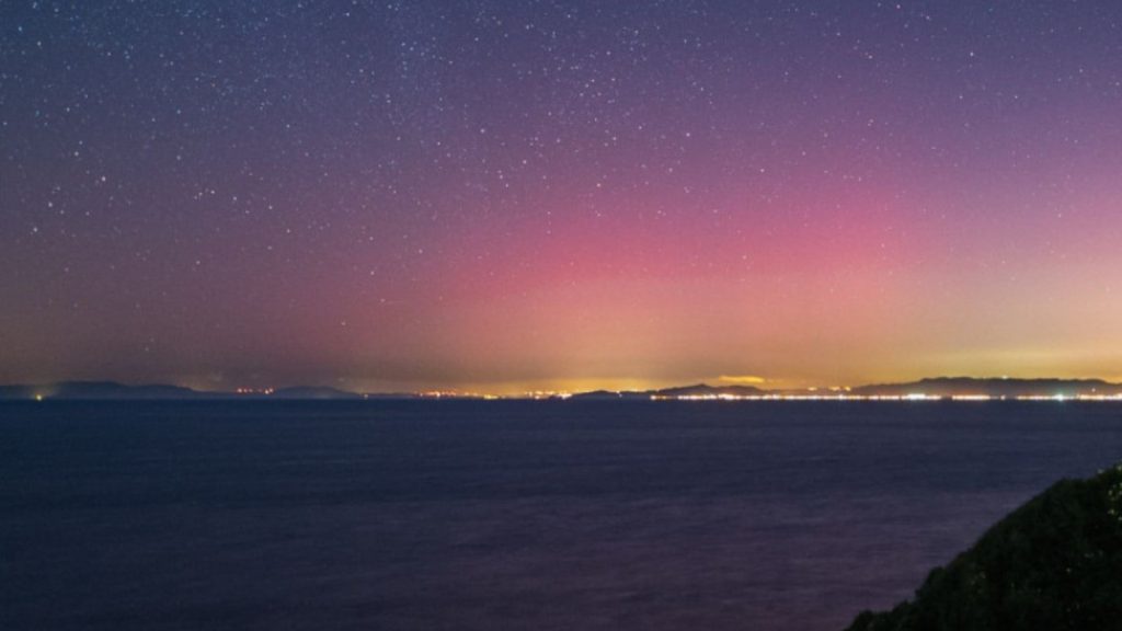 Ηλιακή καταιγίδα: Έφερε το Βόρειο Σέλας στον ουρανό της Ελλάδας - Απίστευτα χρώματα