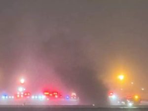 Συντριβή ιδιωτικού αεροσκάφους με οκτώ επιβαίνοντες σε αεροδρόμιο της πολιτείας Μέιν