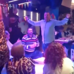 Έγκλημα στο Αγρίνιο: Ο κοινοτάρχης, η σύζυγός του και ο δράστης γλεντούσαν μαζί, λίγο καιρό πριν τη δολοφονία – Δείτε βίντεο