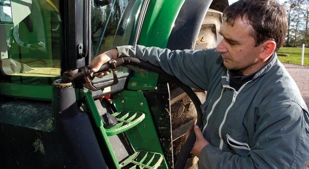 Πρατηριούχοι για αγροτικό πετρέλαιο: «Επιβάρυνση με επιπλέον έξοδα» • Έλληνας Αγρότης