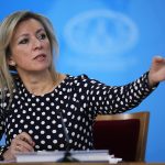 Απειλές Ζαχάροβα: «Νόμιμος στόχος» τα ξένα στρατεύματα στην Ουκρανία