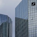 Έρευνα για ξέπλυμα μαύρου χρήματος στη Deutsche Bank - Στο μικροσκόπιο οι συναλλαγές με Αμπράμοβιτς - ertnews.gr