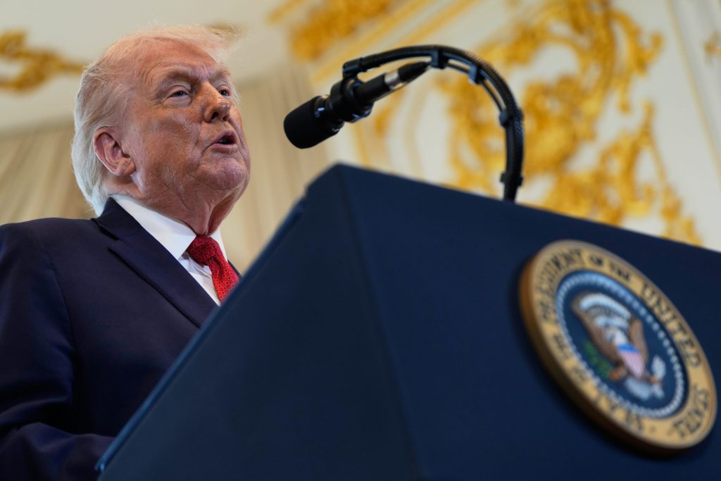 Τραμπ: Ο Σταρμερ να «συμμαζέψει την χώρα του» - ertnews.gr