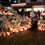 Crans-Montana: Με την ταμειακή στα χέρια η ιδιοκτήτρια μετά τη φωτιά που σκότωσε 40 ανθρώπους