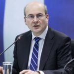 Εξειδίκευση μέτρων στήριξης έως  Πέμπτη, σκληρή γραμμή και από την κυβέρνηση με πρόστιμα για τα τρακτέρ