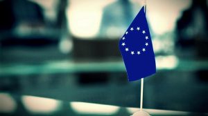 Η απλούστευση που ανοίγει τη στρόφιγγα του χρήματος στην ελληνική αγορά