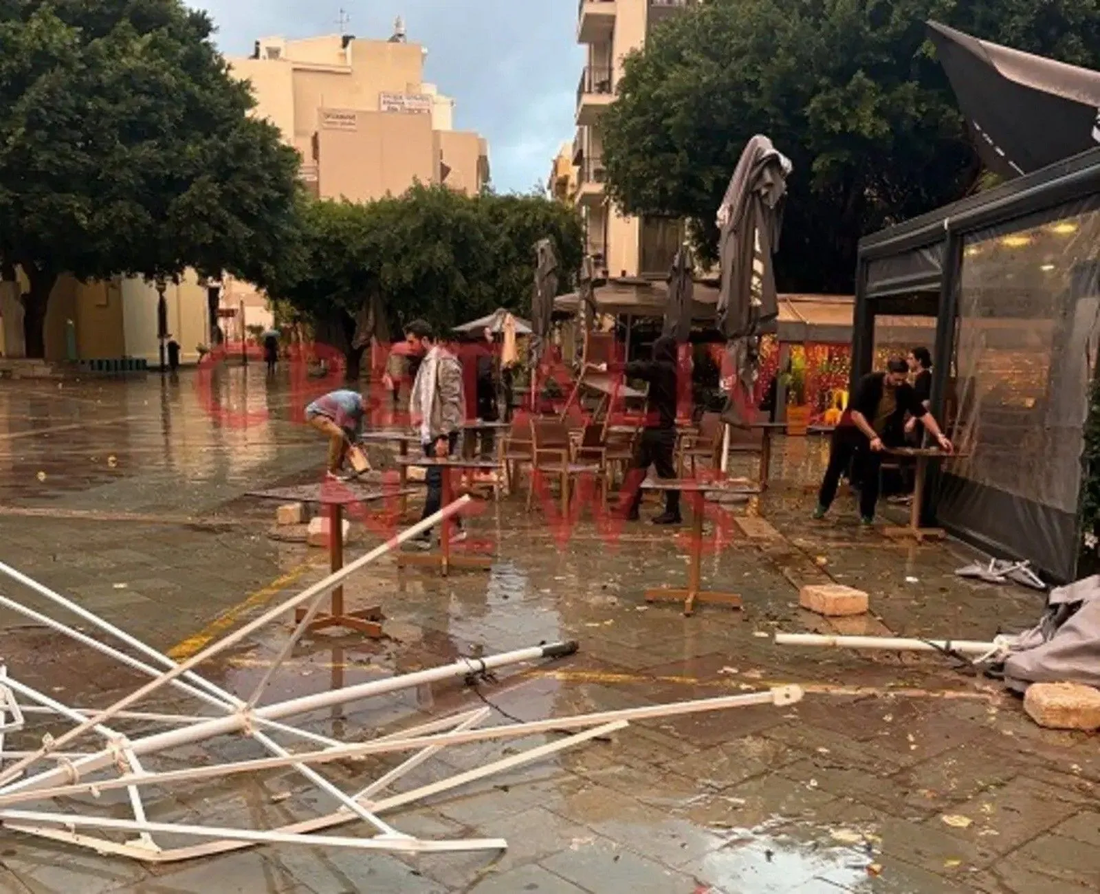 Λίγα λεπτά διήρκησε η καταιγίδα στο Ηράκλειο και έκανε ζημιές