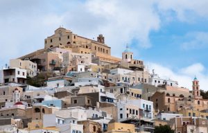 Σύρος και Νάξος ανάμεσα στους πιο αυθεντικούς προορισμούς του κόσμου για το 2026