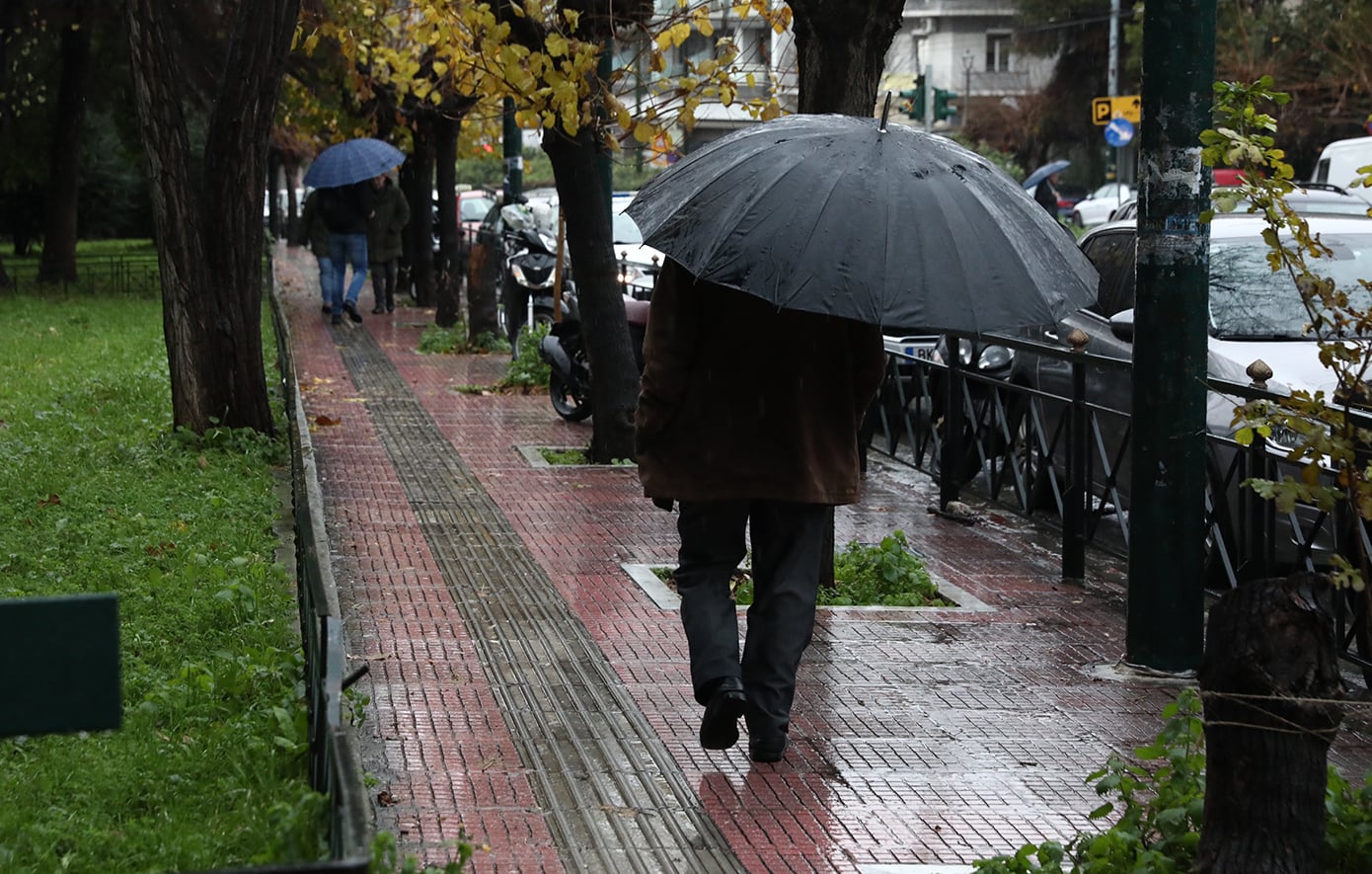 Νέα ραγδαία επιδείνωση του καιρού με επικίνδυνα φαινόμενα σε όλη τη χώρα