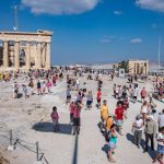 Ρεκόρ άνω των 23 δισ. ευρώ κατέγραψαν τα έσοδα τουρισμού 2025