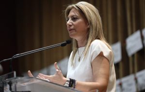 ΚΚΕ κατά Καρυστιανού: Στο επίκεντρο του αφηγήματος της είναι οι παμπάλαιες… εκφράσεις περί «κάθαρσης»