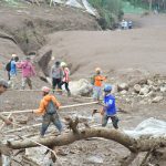 Ινδονησία: Νεκροί 23 στρατιωτικοί στις κατολισθήσεις στη δυτική Ιάβα