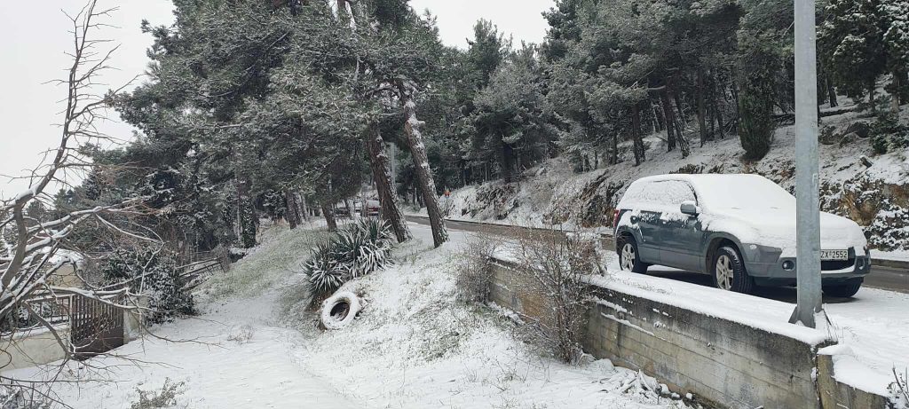 Σε πλήρη εξέλιξη η κακοκαιρία στη Δ. Μακεδονία – Κλειστά τα σχολεία, απαγόρευση κυκλοφορίας στην Εγνατία Οδό