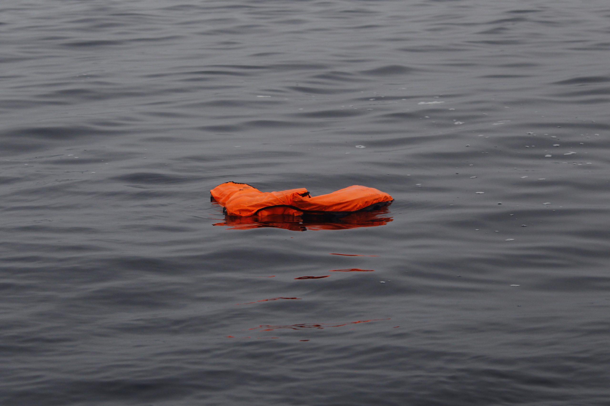 Ομάν: Τρεις Γάλλοι τουρίστες έχασαν τη ζωή τους από ανατροπή σκάφους - ertnews.gr