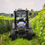 Δημιουργούν νέα πρότυπα για specialty τρακτέρ τα New Holland T4F Auto Command