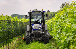 Δημιουργούν νέα πρότυπα για specialty τρακτέρ τα New Holland T4F Auto Command