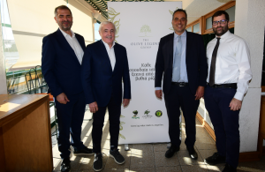 Ενισχύει τη συνεργασία με Συνεταιρισμούς στη Λακωνία το Olive Legend Group - Ελαίας Καρπός