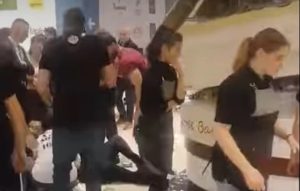 Κατεπείγουσα προκαταρκτική έρευνα για τον τραυματισμό 45χρονης σε εμπορικό κέντρο στη Θεσσαλονίκη – Δείτε βίντεο