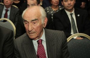 Πέθανε το ιστορικό και διακεκριμένο στέλεχος της ΝΔ, Αλέξανδρος Παπαδόγγονας