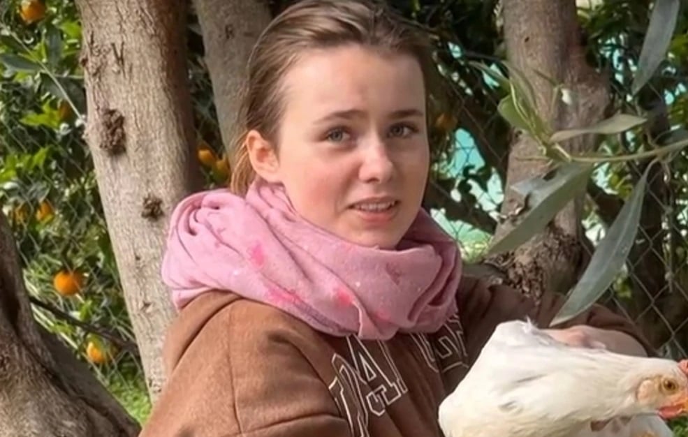 Θρίλερ στην Πάτρα από την εξαφάνιση της 16χρονης Λόρας: Τα ίχνη της τελευταία φορά εθεάθησαν στου Ζωγράφου – Ο άνδρας που αναζητείται από την ΕΛ.ΑΣ.