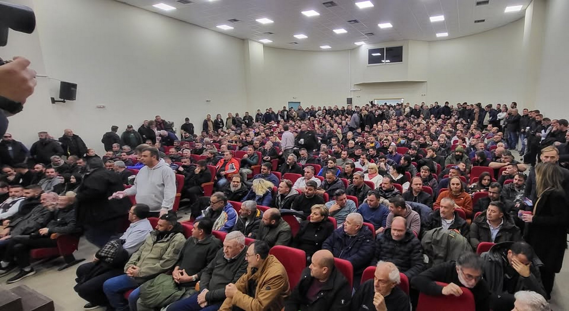 Σύσκεψη της Πανελλαδικής Επιτροπής Μπλόκων στη Λάρισα με το βλέμμα... στην Αθήνα • Έλληνας Αγρότης