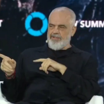 Ράμα σε δημοσιογράφο: «Ως Έλληνας πιστεύεις ότι είσαι άμεσος κληρονόμος του Πλάτωνα και του Αριστοτέλη, αλλά δεν είσαι»