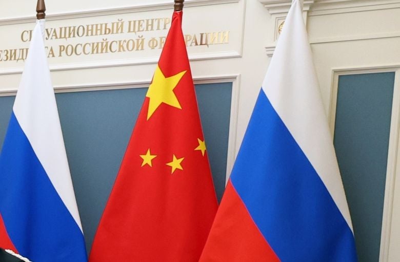 Κίνα και Ρωσία συμφωνούν σε στενότερους αμυντικούς δεσμούς