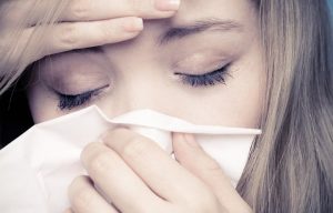 «Σαρώνει» η γρίπη αυτή την περίοδο – Υπερδιπλασιασμός εισαγωγών στα νοσοκομεία