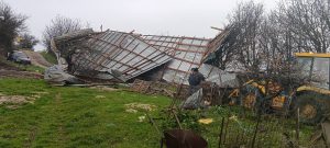 Καταστράφηκε κτηνοτροφική εγκατάσταση από ανεμοστρόβιλο στην Πηνεία