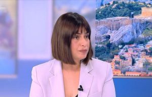 Ράνια Σβίγκου: Επικίνδυνη η ευθυγράμμιση Μητσοτάκη με τον τραμπισμό