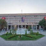 Σοκ στην Τουρκία: Μία δικαστής δέχθηκε πυροβολισμούς μέσα σε δικαστήριο από τον πρώην σύζυγό της