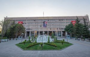 Σοκ στην Τουρκία: Μία δικαστής δέχθηκε πυροβολισμούς μέσα σε δικαστήριο από τον πρώην σύζυγό της